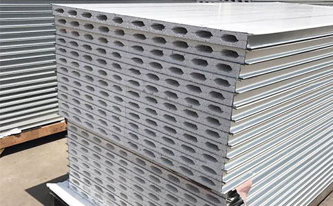 硫氧鎂夾芯板材料研發(fā)取得新突破，助力綠色建筑發(fā)展